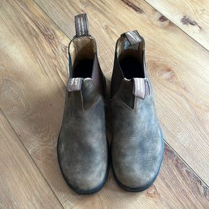 Blundstone women’s classic chelsea boots rustic brown